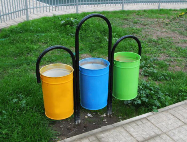 Τριπλός Περιστρεφόμενος Μεταλλικός Κάδος Απορριμμάτων Τριπλός Περιστρεφόμενος Μεταλλικός Κάδος Απορριμμάτων