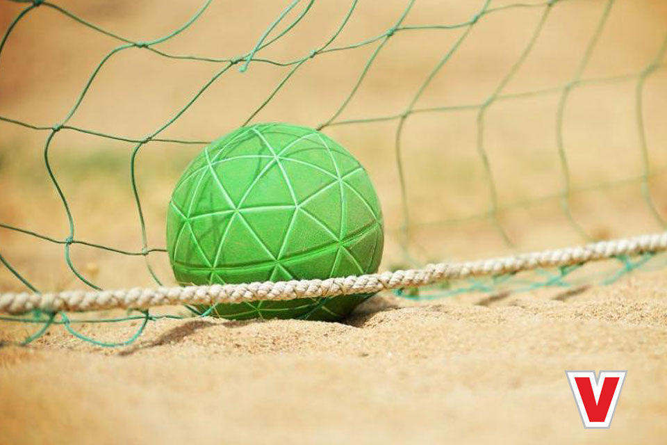 Προδιαγραφές, κατασκευή και διαστάσεις ενός γηπέδου Beach Handball