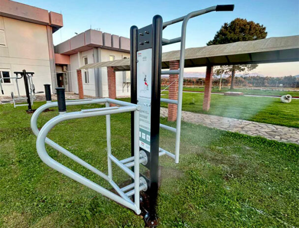 Διπλό Όργανο Υπαίθριας Άσκησης Σκάλα Μονόζυγο -  Όργανο Ανύψωσης Ποδιών