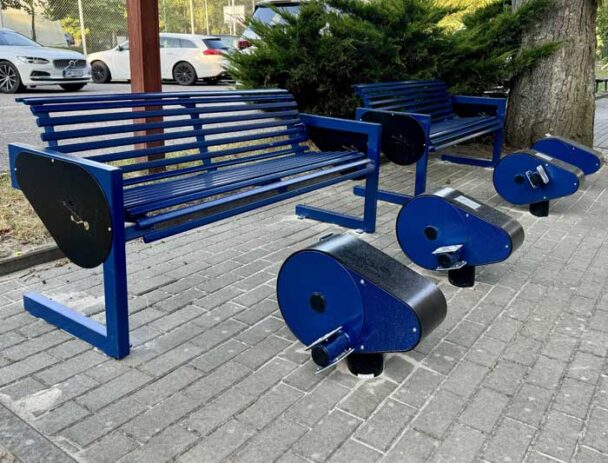 Παγκάκι με διπλό πεντάλ με δυνατότητα φόρτισης