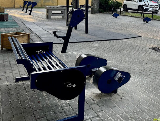 Παγκάκι με διπλό πεντάλ με δυνατότητα φόρτισης