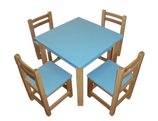 Παιδικό Ξύλινο Τραπέζι Τετράγωνο Λάκα 60x60x54 cm
