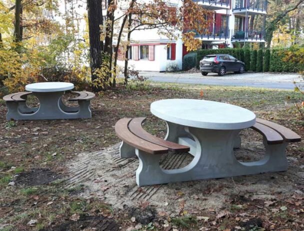 Τραπεζόπαγκος Τσιμέντο-Μπαμπού Οβάλ 8 ατόμων