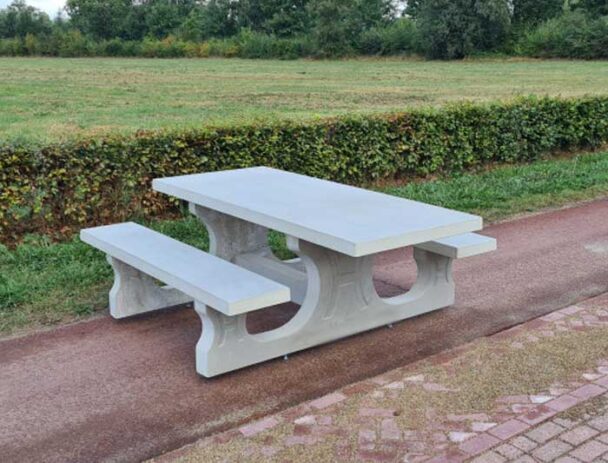 Τραπεζόπαγκος Τσιμεντένιος 7 ατόμων & 1 θέσης Αναπηρικού Αμαξιδίου