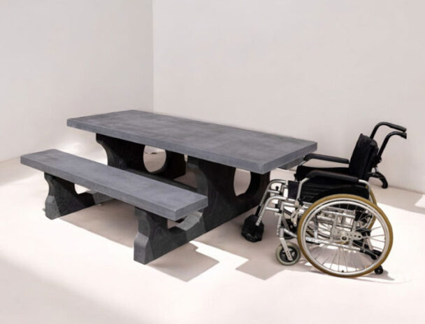 Τραπεζόπαγκος Τσιμεντένιος 7 ατόμων & 1 θέσης Αναπηρικού Αμαξιδίου