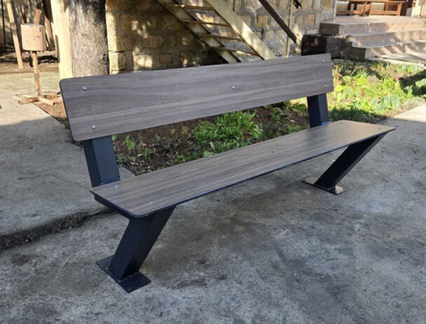 Παγκάκι Πλατείας HPL